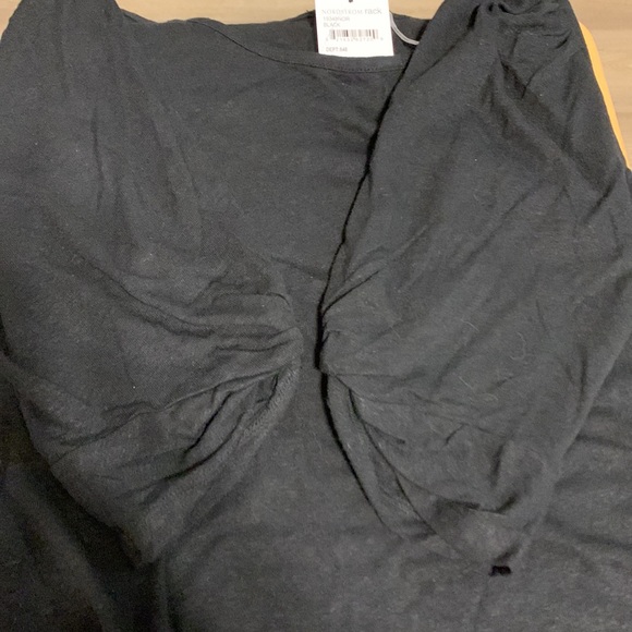 Top - Picture 4 of 5